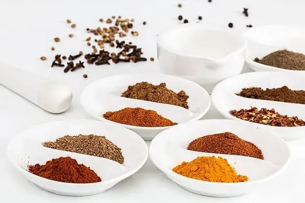 Las especias de cocina caducan